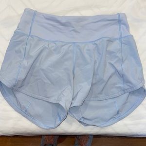 Luluemon Speed up short 2.5 inches Chambray